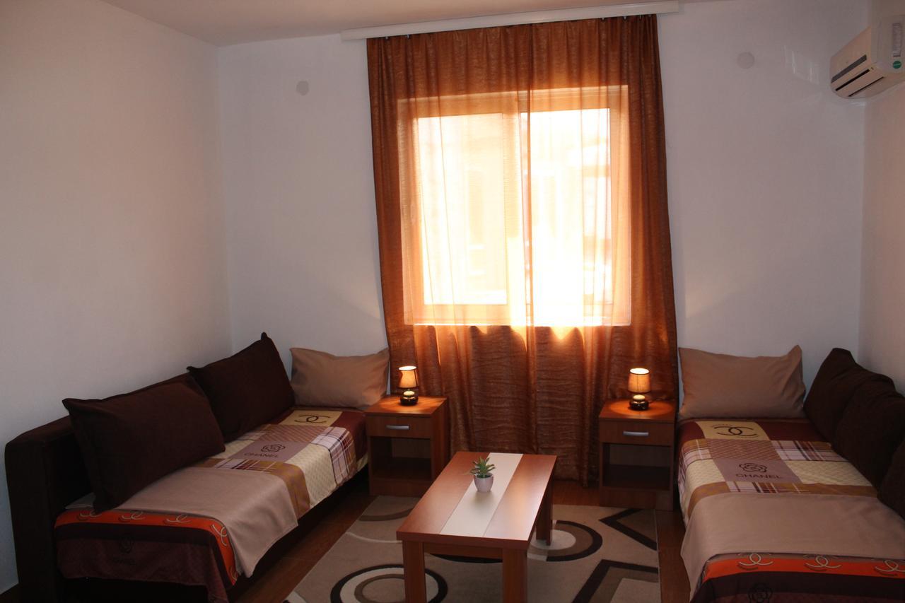 Apartments Fat E Jet - Pool & Breakfast Ulcinj Exterior photo